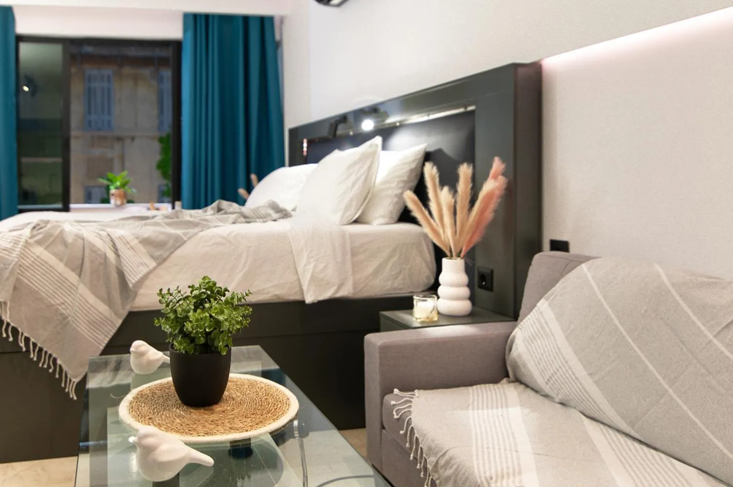 25 Dikaiosinis Ave. Apartment Heraklion